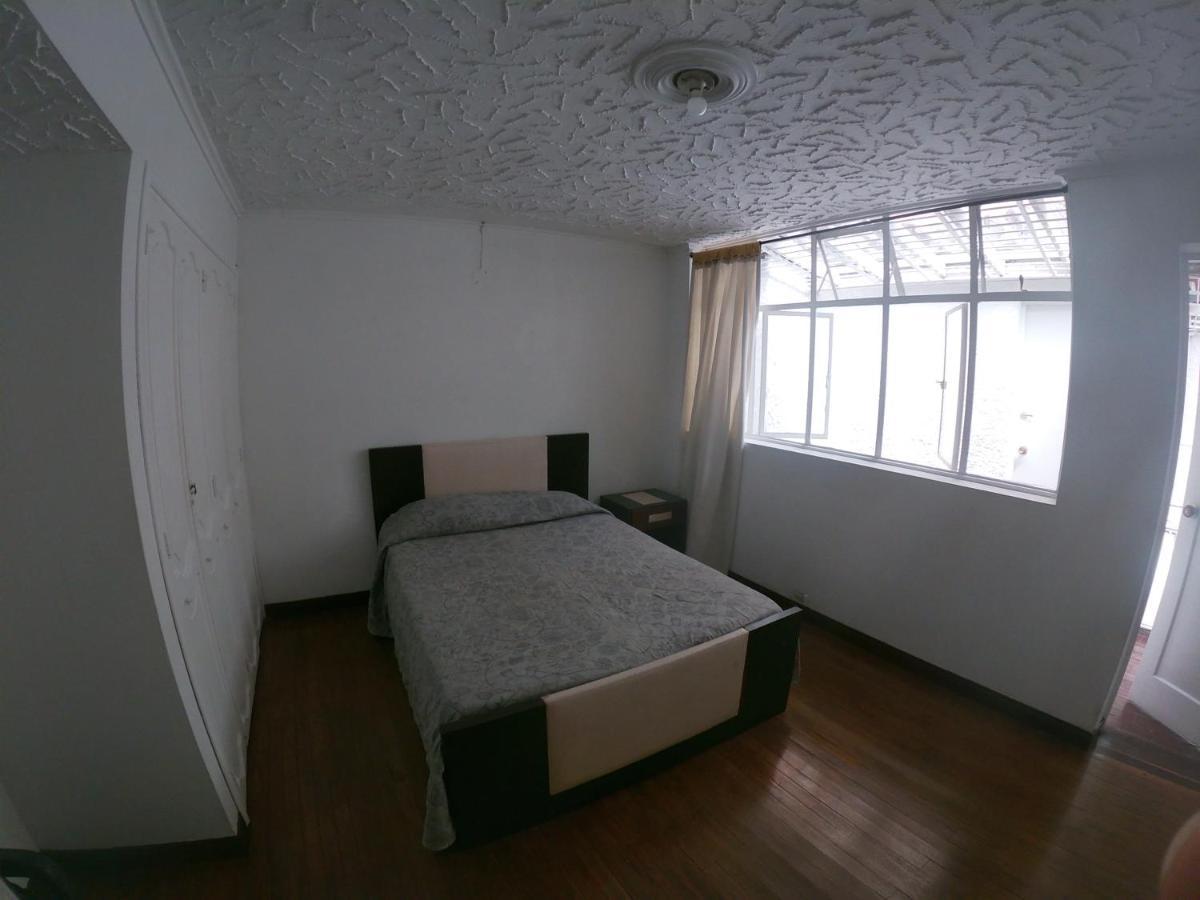 Le VI Hostal Медельїн Екстер'єр фото